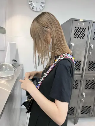 ミディアム カラー 樫原裕二/レイヤー カット/透明感カラーのヘアスタイル