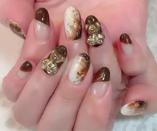 ネイル VIVIAN リサのネイルデザイン