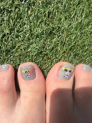 ネイル nalu🐚 京橋｜Rommyのネイルデザイン