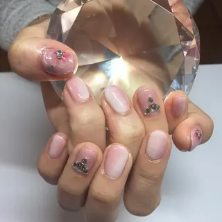 ネイル RuxuryNail ／RiAnnaのネイルデザイン