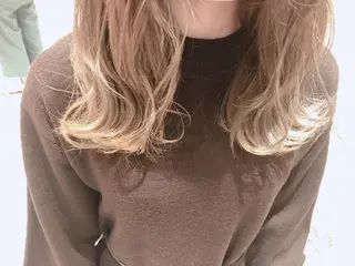 ミディアム 代表山口ひな 髪質改善のプロのヘアスタイル