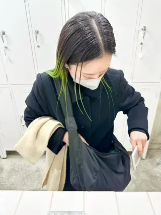 ロング カラー kai .のヘアスタイル