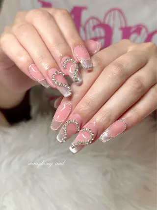 ネイル UnFLAIR 麻布十番店🧸NAOのネイルデザイン