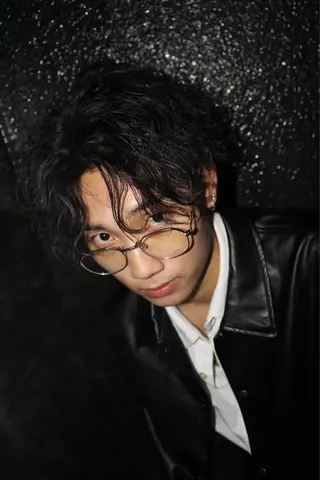 メンズ フェザーパーマメンズ ツイスパ京都駅前のヘアスタイル