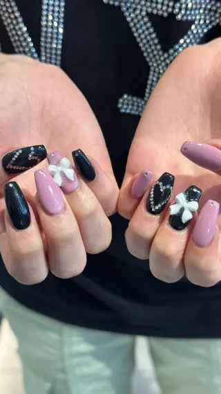 ネイル 🎀韓国レイヤー特化 🎀ベージュ/ミクのヘアスタイル