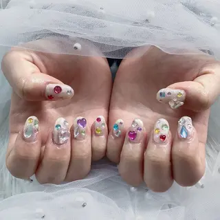 ミディアム パーツ全部¥110 サロンミミのネイルデザイン