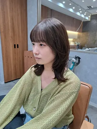 ミディアム 関口 知佳のヘアスタイル