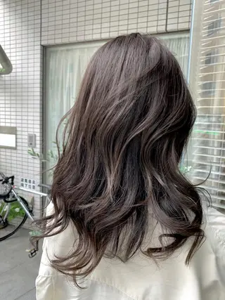 セミロング カラー fio マナミのヘアスタイル