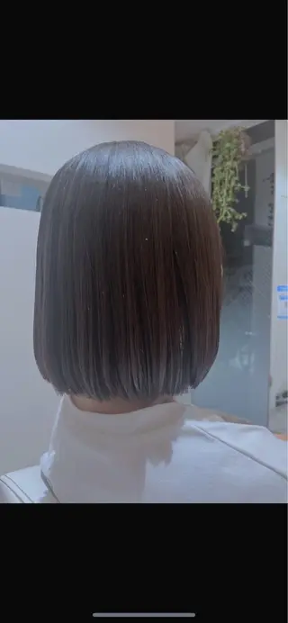 ショート 須藤 百合香のヘアスタイル