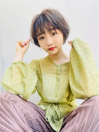 ショート ハイトーン/レイヤー 💜Akaneのヘアスタイル