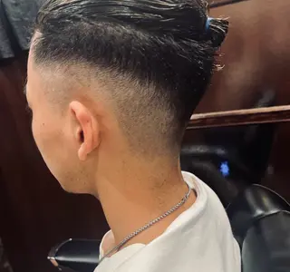 セミロング メンズ ヒロ銀座バーバーショップ秋葉原店所属・堀 真人のヘアスタイル