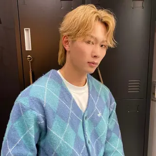 カラー メンズ ブロンド／ブリーチ 【SITY.】のヘアスタイル