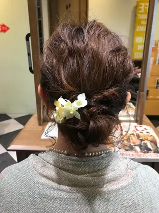 セミロング ヘアアレンジ kuro クロのヘアスタイル