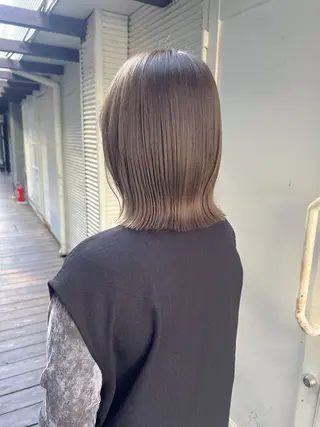 ショート カラー YUI ハイトーンカラーのヘアスタイル
