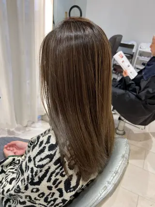 カラー 久永 菫のヘアスタイル