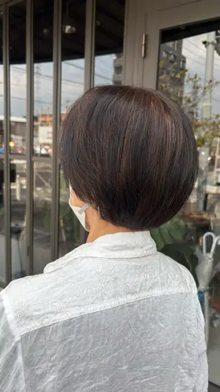 ショート カラー 石川 明歌音のヘアスタイル