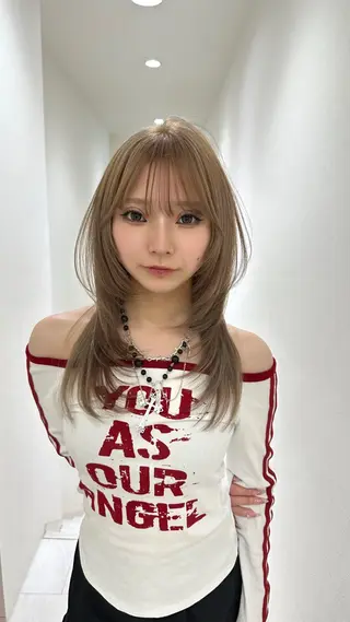 ロング カラー AITOKYO Ｓ渋谷所属・渋谷/ハイトーン/ ブリーチ/歩夢のヘアスタイル