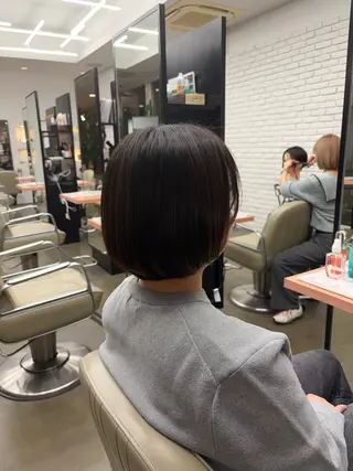 ショート DIFINOaoyama所属・🎧ayaka/ボブ /透明感カラー🩵のヘアスタイル