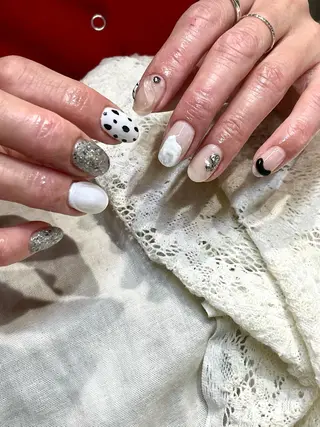 ミディアム m kaori𓃟のネイルデザイン