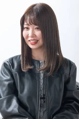 セミロング カラー ステラ トリートメント専門店のヘアスタイル