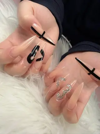 ネイル Hi Beauty 渋谷(ネイル、ハイパーナイフ6、脂肪れいきゃく、マッサージ＆エステサロン)所属・Hi beauty 渋谷のネイルデザイン