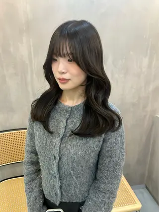 セミロング miyu /yucca大阪京橋のヘアスタイル