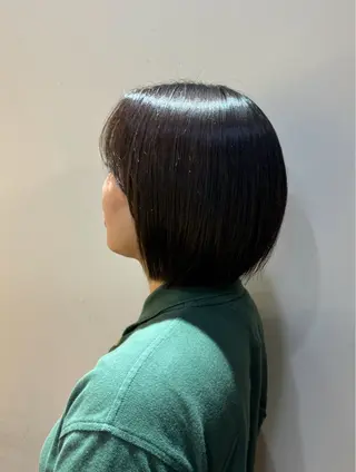 ショート カラー 瀧 穂乃香のヘアスタイル