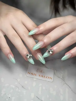 ネイル 💕鈴木ユリ パラジェル/オフ無料のネイルデザイン