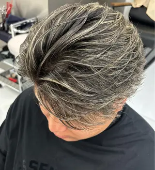 ショート カラー メンズ era2d所属・マコト/心斎橋 メンズ専門店のヘアスタイル