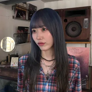 セミロング ミユウ/ ニュアンスカラーのヘアスタイル