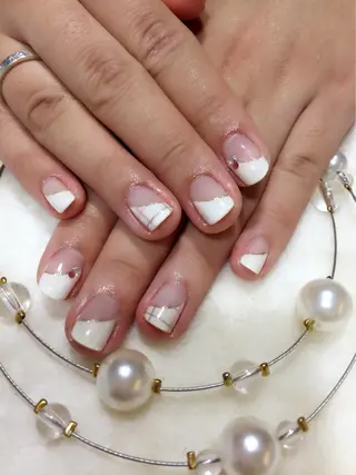 ネイル Sympa 𝓜iwako🐰ᩚのネイルデザイン