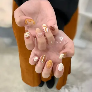 ネイル アトリエ　ミモザ所属・いまむら あかりのネイルデザイン