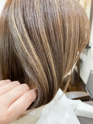 セミロング Lamana所属・透明感カラー/ 加瀬たまものヘアスタイル