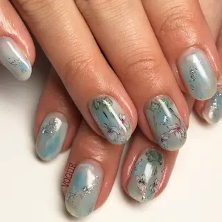 ネイル VOGUE ×SWANのネイルデザイン