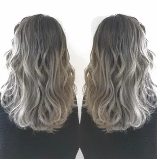 セミロング カラー rollen所属・美魔女 美容師NAOのヘアスタイル