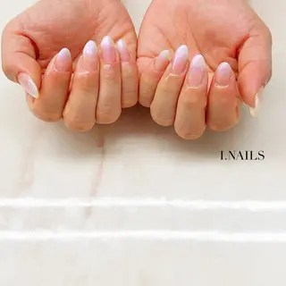 ネイル アイネイルズ所属・早川 梓のネイルデザイン