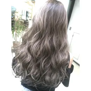 ロング カラー 井上 一平のヘアスタイル