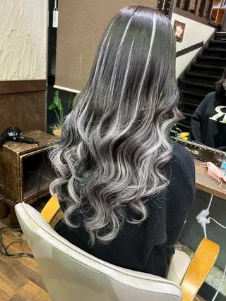 ロング カラー PSY(サイ)所属・PSY(サイ)池袋 金田尚久🎨のヘアスタイル