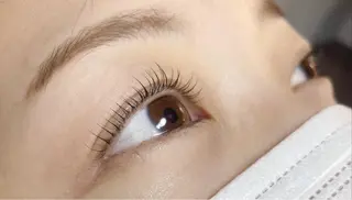 マツエク・マツパ SHE. hairdesignのヘアスタイル