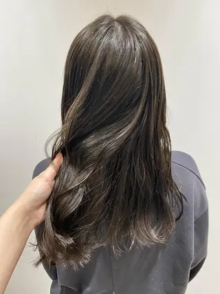 セミロング カラー 🐺ウルフ/レイヤー 似合わせ‎🤍沙羅のヘアスタイル