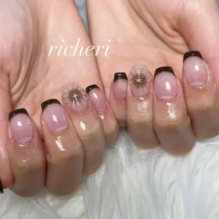 ミディアム ネイル richeri beautyのネイルデザイン
