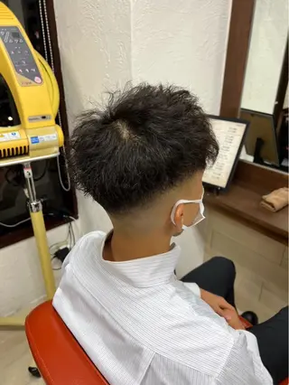 ショート メンズ 坂本 雄平のヘアスタイル