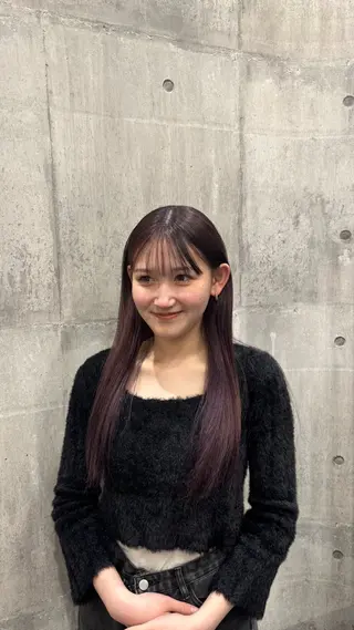 ロング カラー EARTH 田端咲希のヘアスタイル