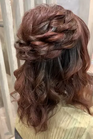 ヘアアレンジ KISS SWAN所属・B E C H I C O〔べち子〕のヘアスタイル