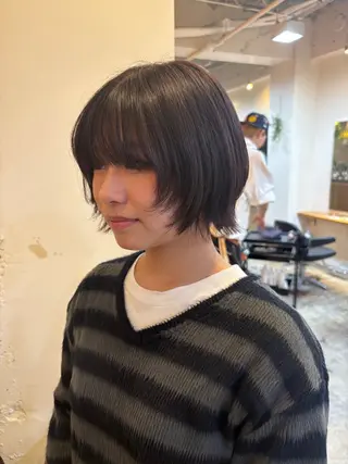 ショート カラー RIN／韓国ヘア レイヤーカットのヘアスタイル