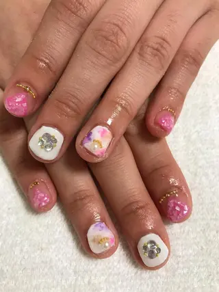 ネイル LOVEnail tomoのネイルデザイン