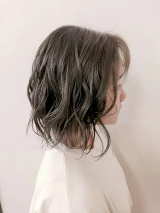 ミディアム カラー デザインカラー髪質 改善Lilithのその他イメージ