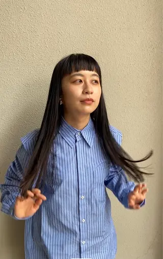 ロング wewe: momoeのヘアスタイル