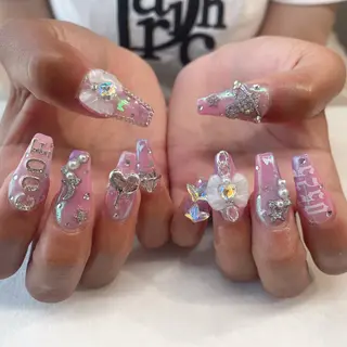 ネイル 💎🐰 saki. m 🐰💎のネイルデザイン