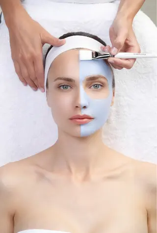 BeautySalonDīæ.(ディーア)所属・Shiori ネイル×エステのネイルデザイン